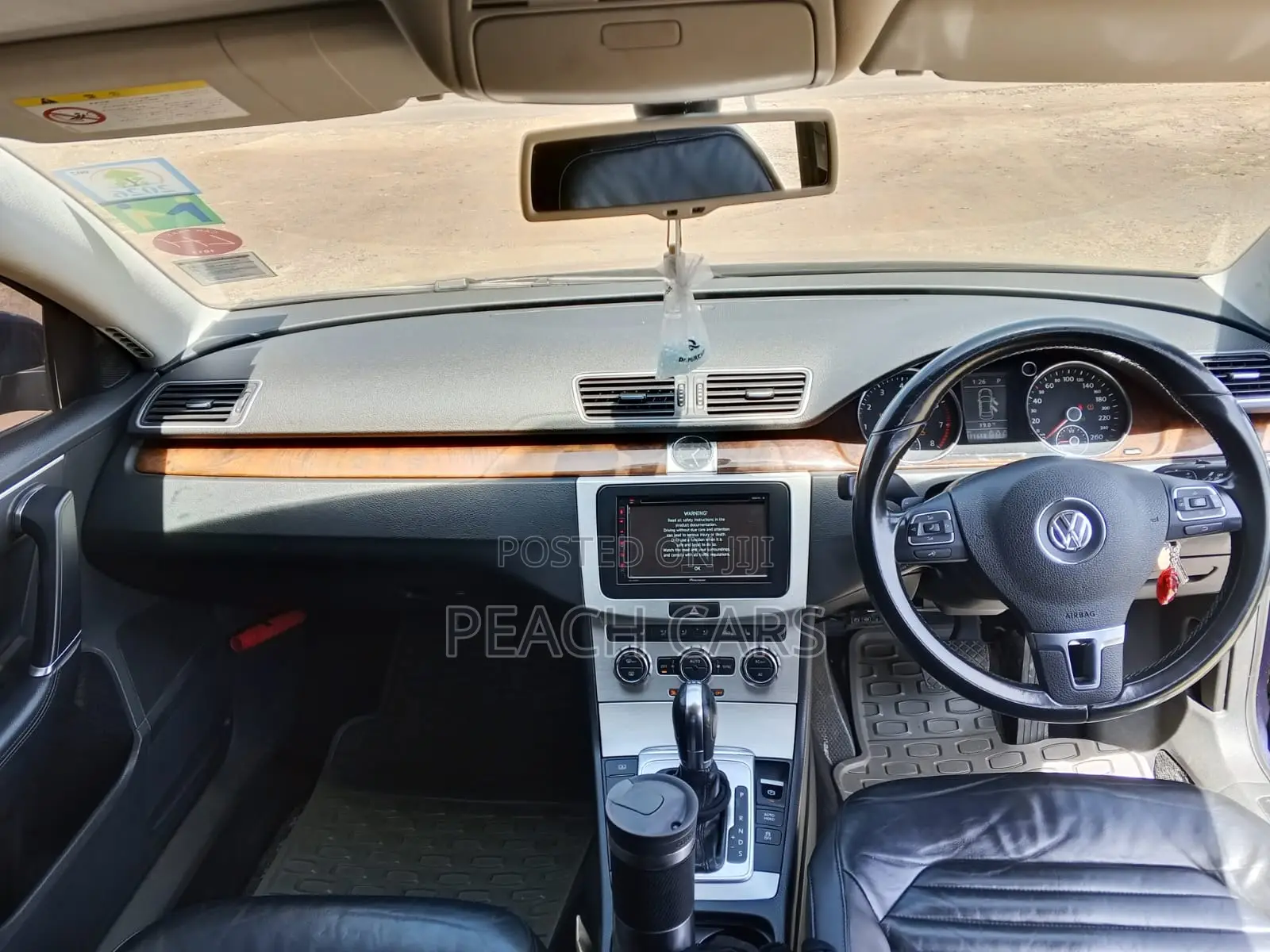 Volkswagen Passat 2012 Blue
