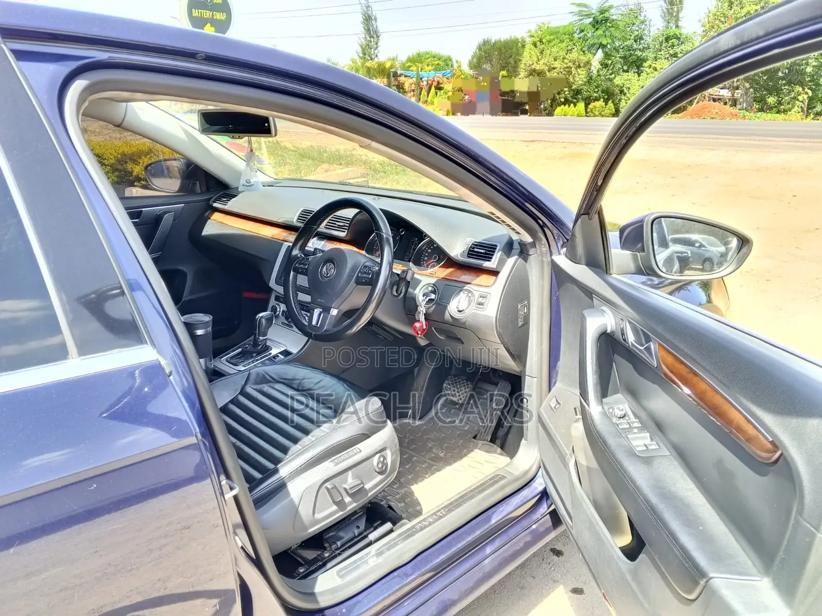 Volkswagen Passat 2012 Blue