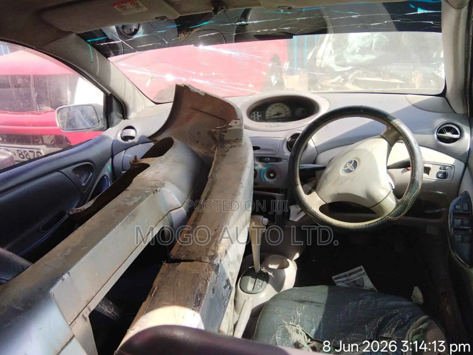 Toyota Platz 2001 Silver