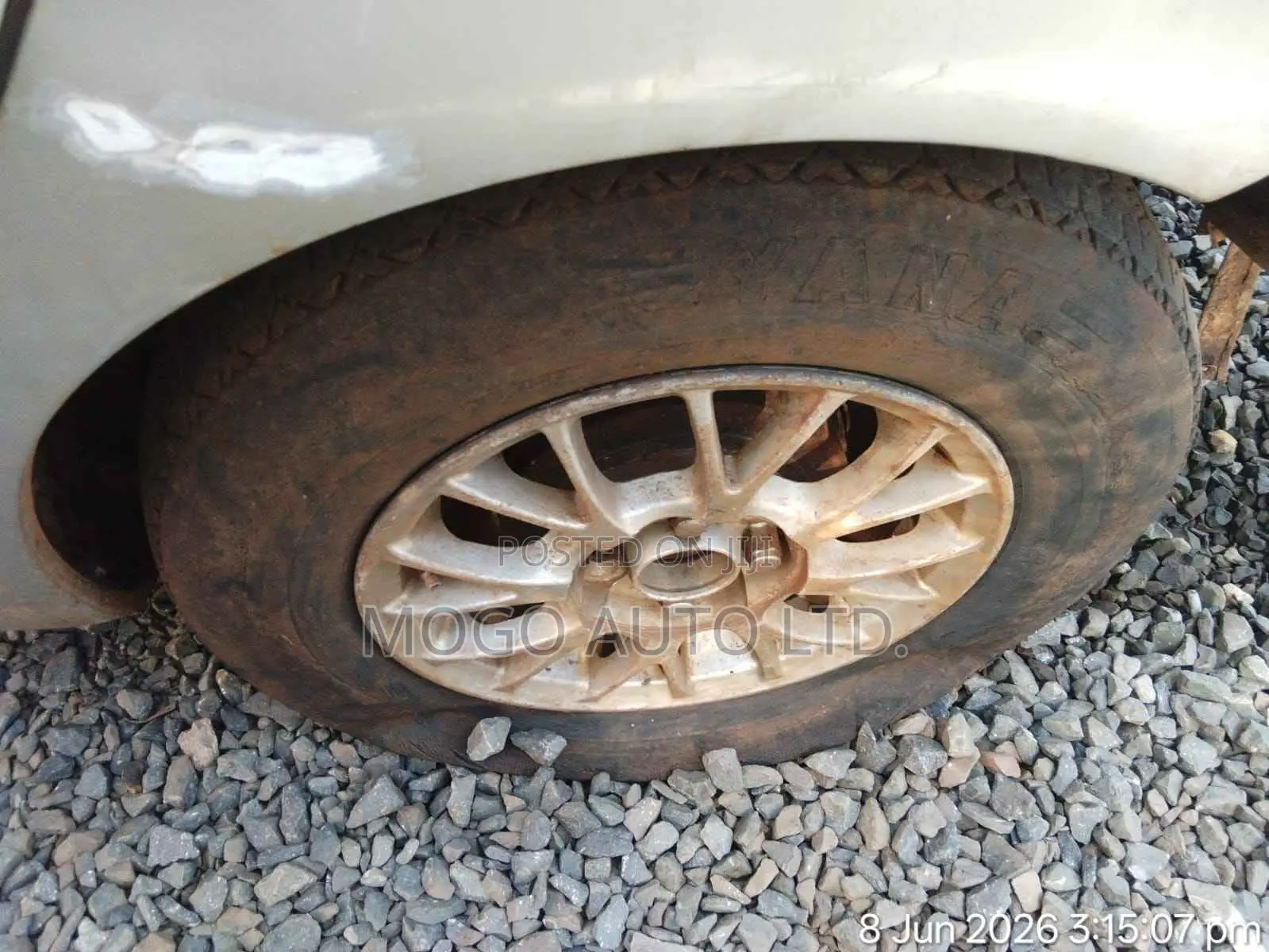 Toyota Platz 2001 Silver