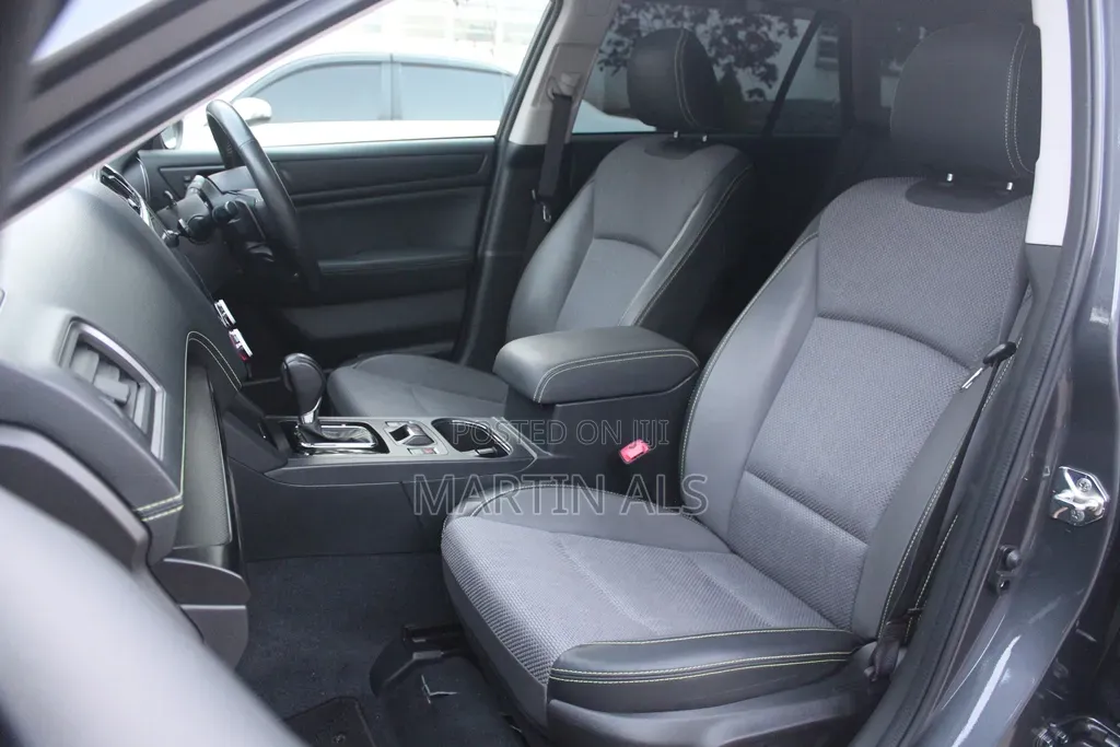 Subaru Outback 2019 Gray