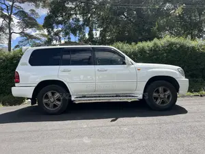 Toyota Land Cruiser Cygnus 4.7 2005 White