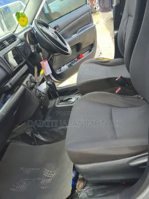 Toyota Succeed SV Premium 2016 Silver