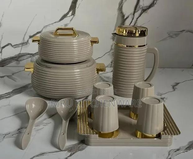 11 Pieces Dinner Set