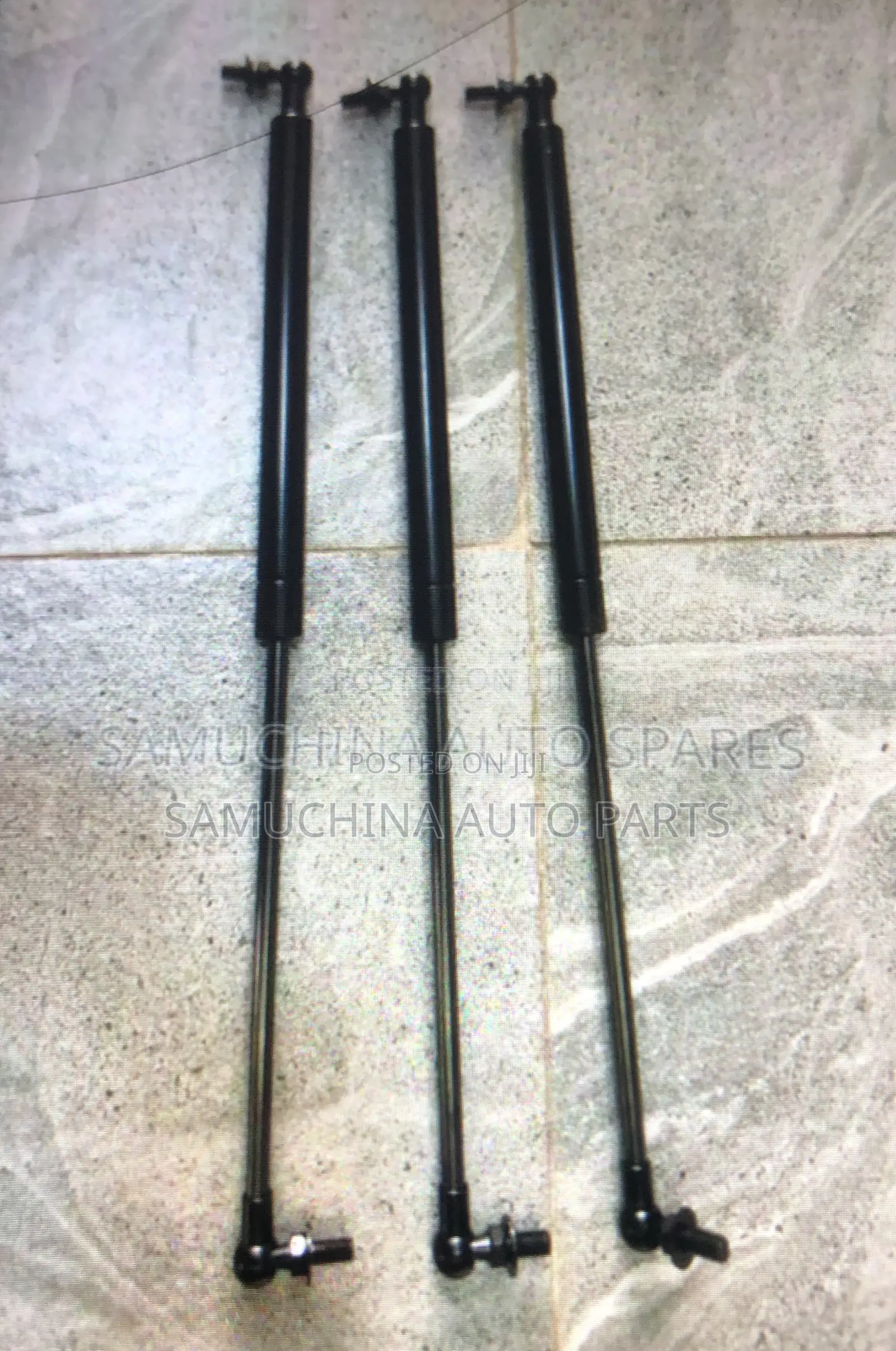 Bonnet Shock Land Cruiser Prado 120