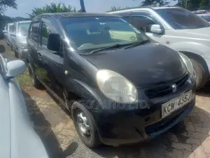 Toyota Passo 2012 Black