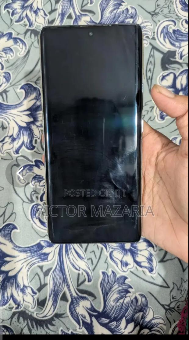 Tecno Spark 20 Pro Plus 256 GB White