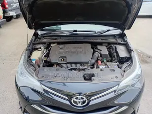 Toyota Avensis 2018 Black