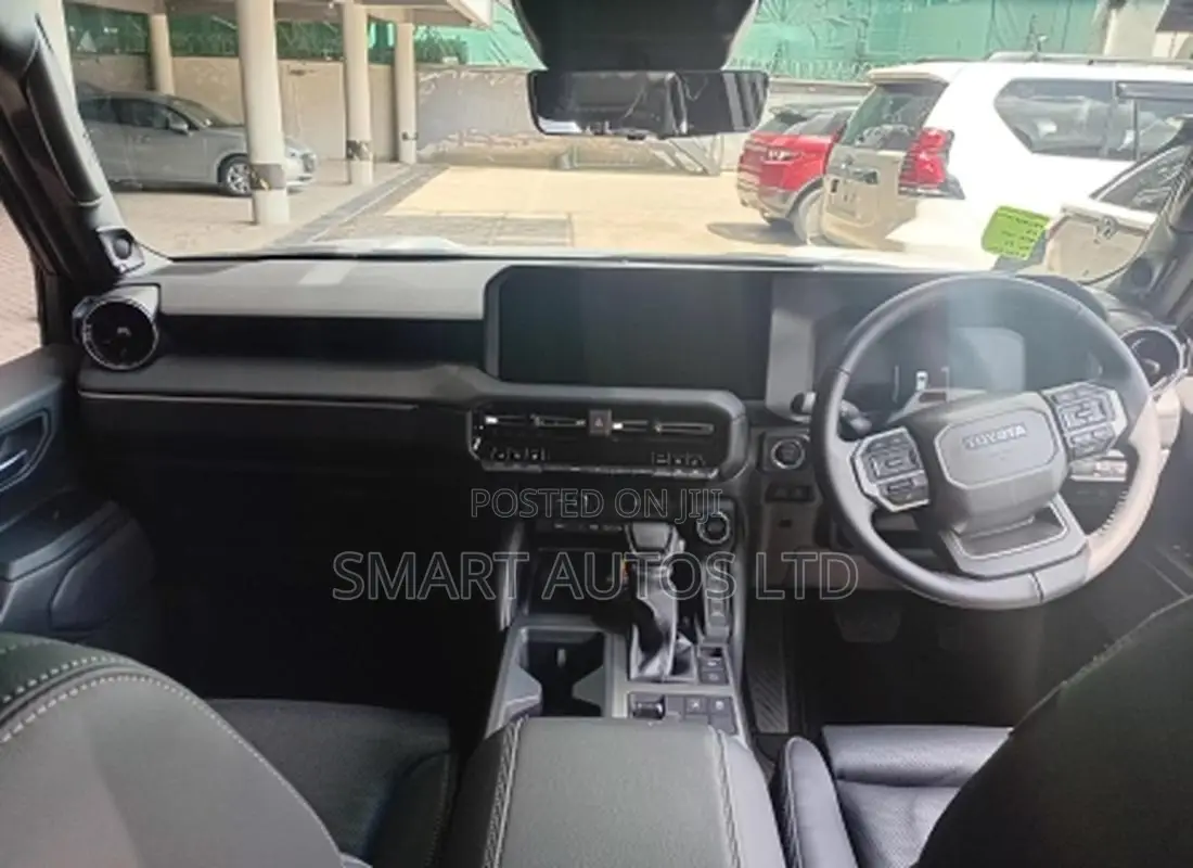 New Toyota Land Cruiser LC250 2025 White