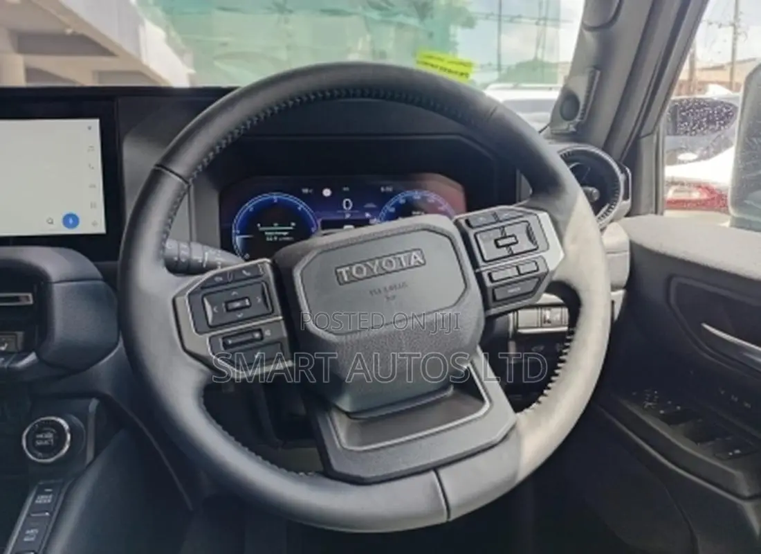 New Toyota Land Cruiser LC250 2025 White