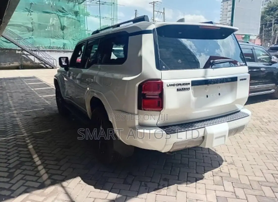 New Toyota Land Cruiser LC250 2025 White