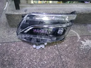 Voxy 2018 X-Japan Headlight