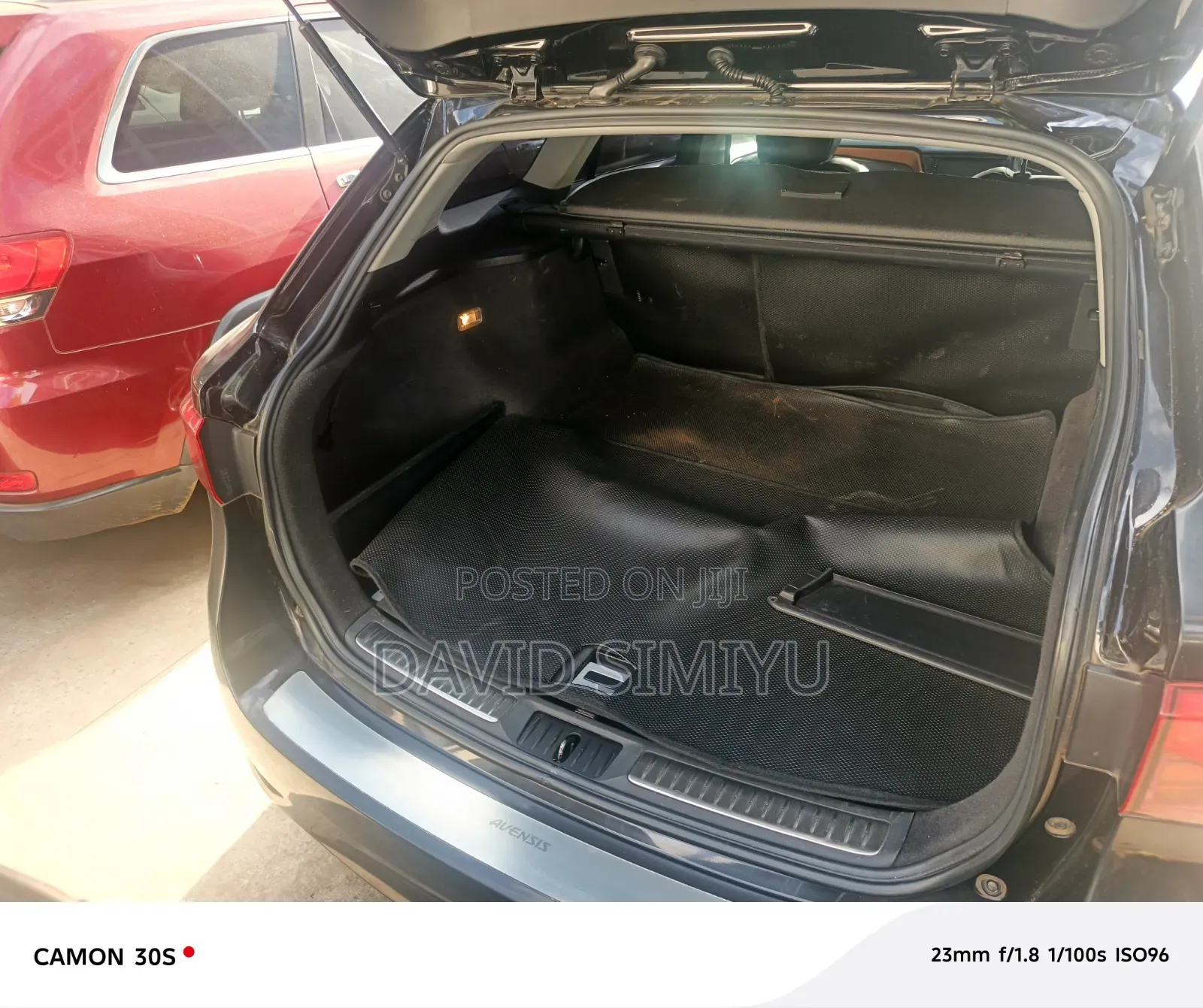 Toyota Avensis 2018 Black