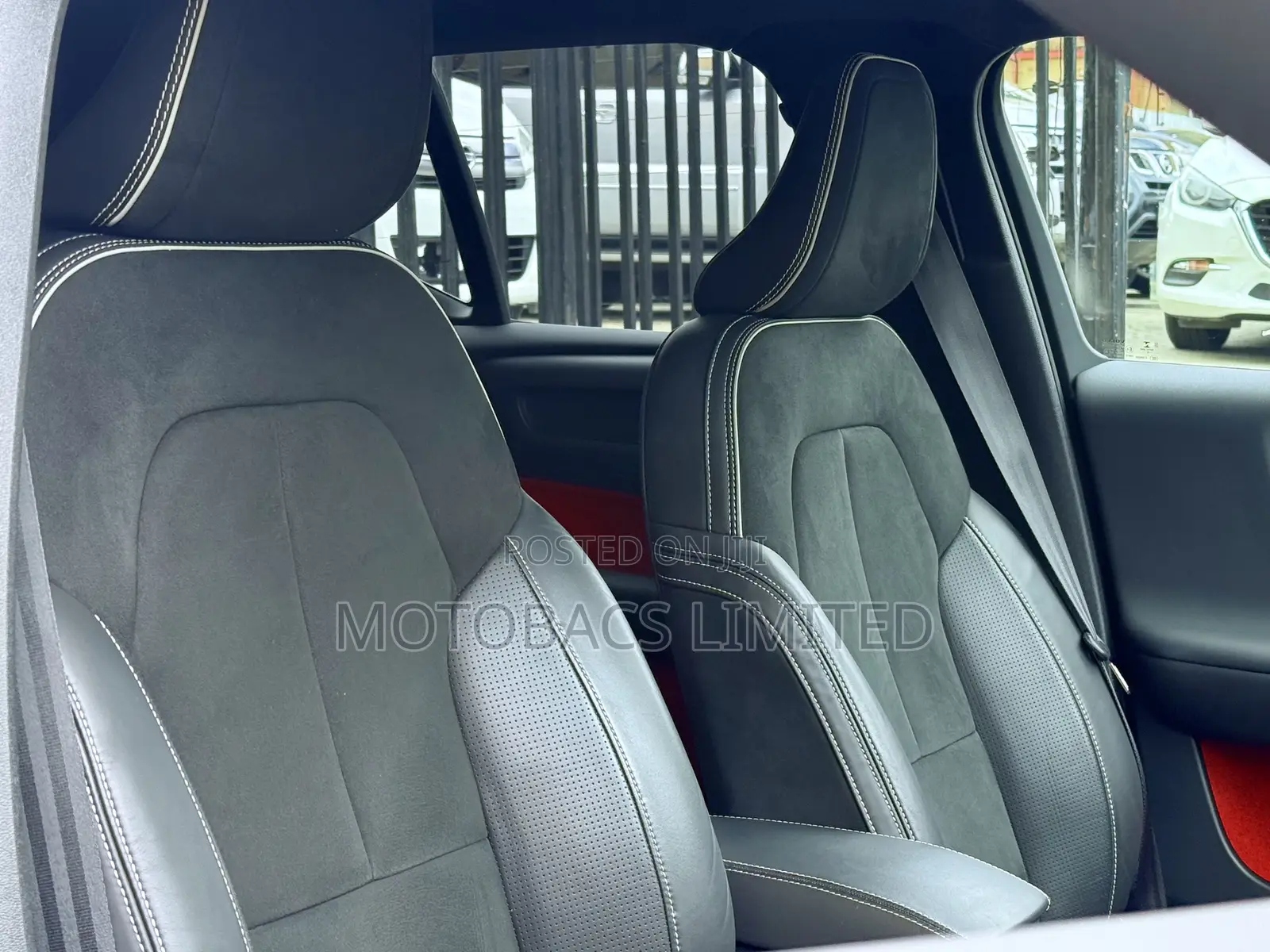 Volvo XC40 T5 Petrol AWD 2019 White