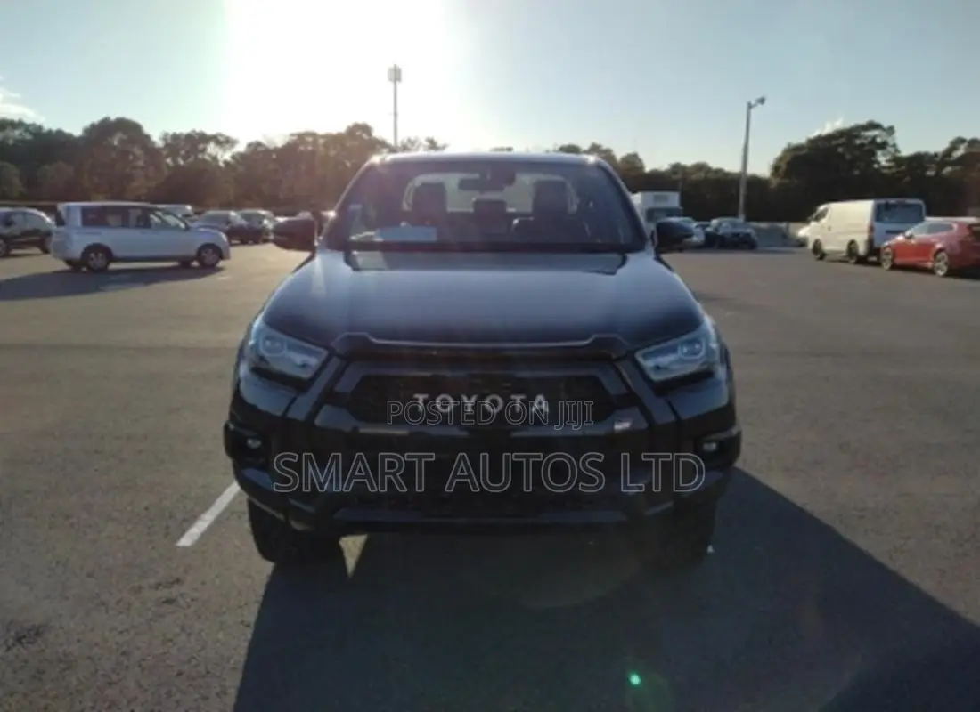Toyota Hilux Revo Double Cab Deisel 2.4 AWD 2019 Black