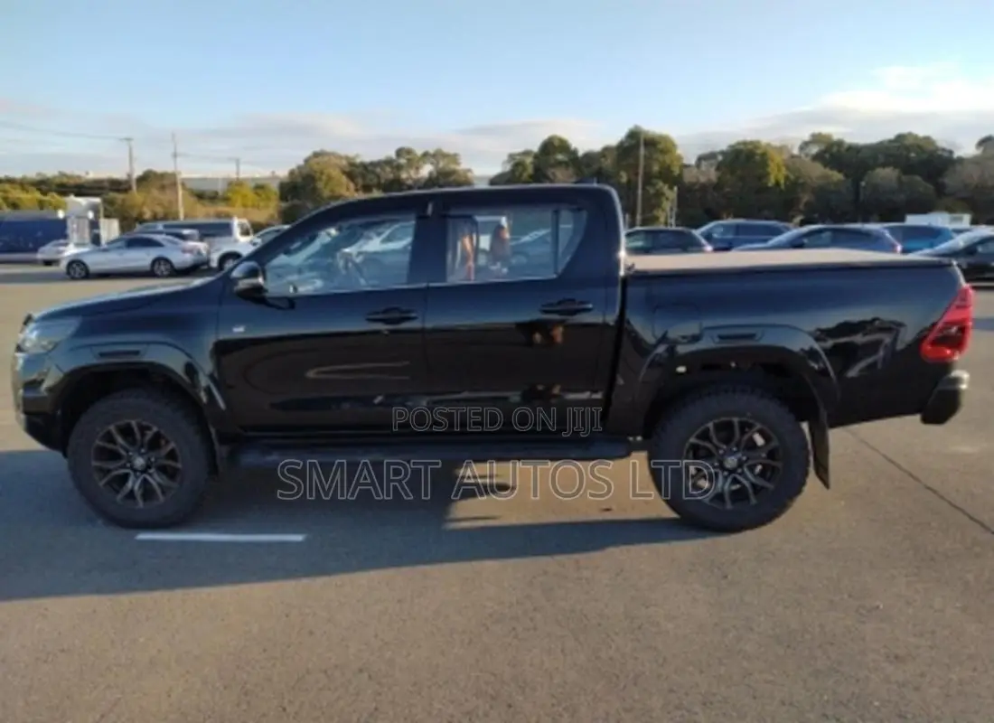 Toyota Hilux Revo Double Cab Deisel 2.4 AWD 2019 Black
