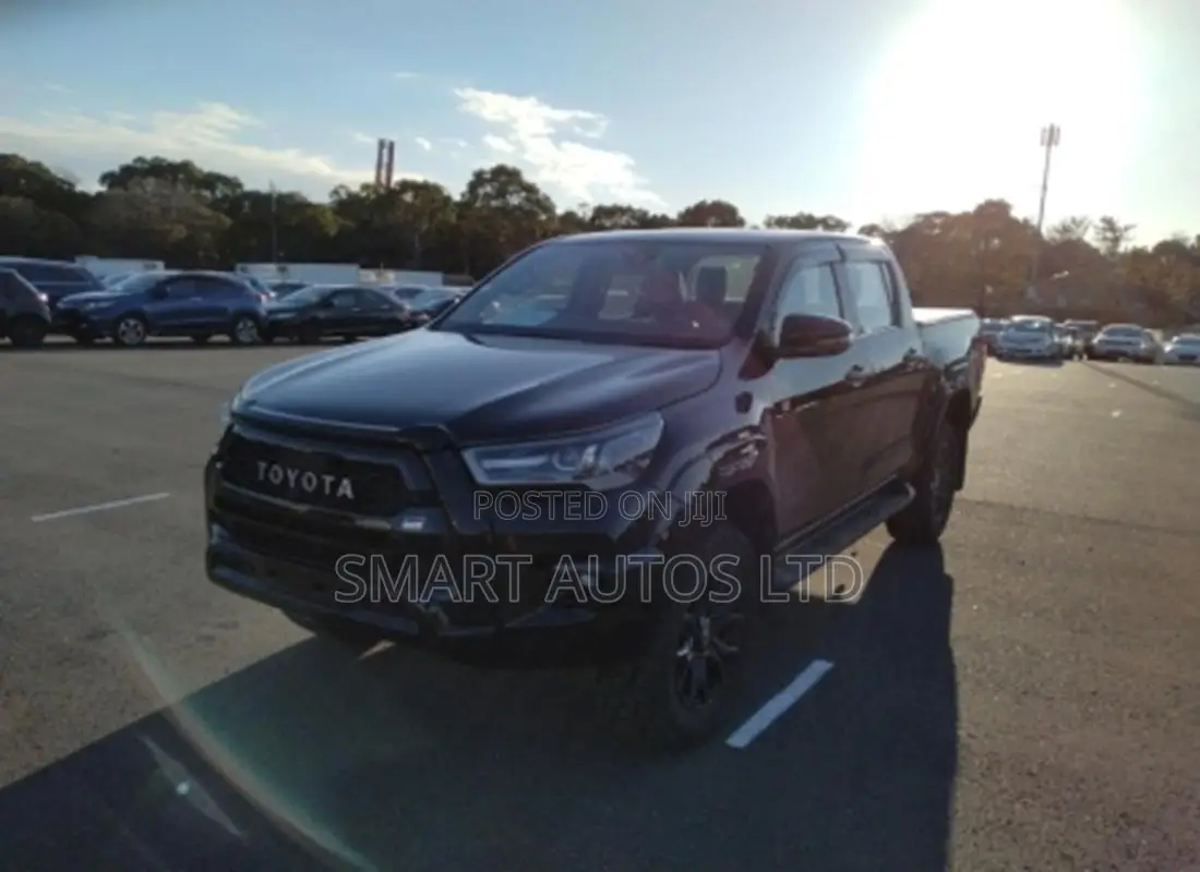 Toyota Hilux Revo Double Cab Deisel 2.4 AWD 2019 Black