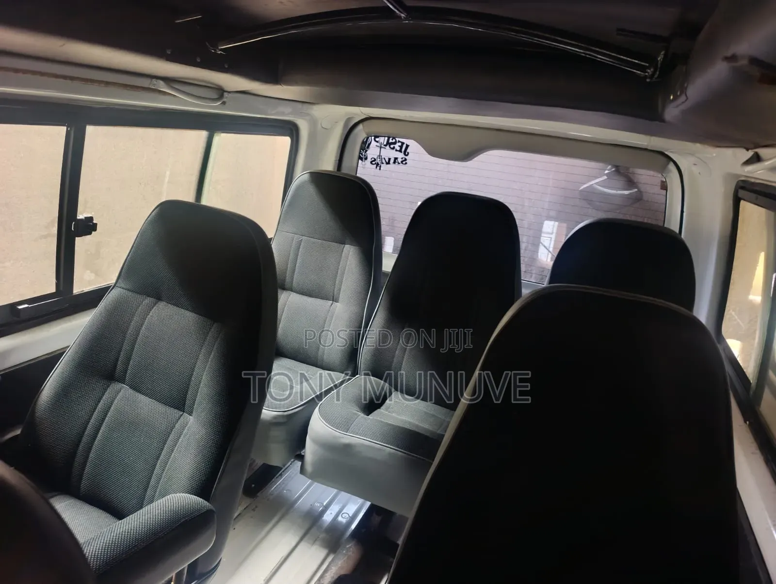 Toyota HiAce 2013 White