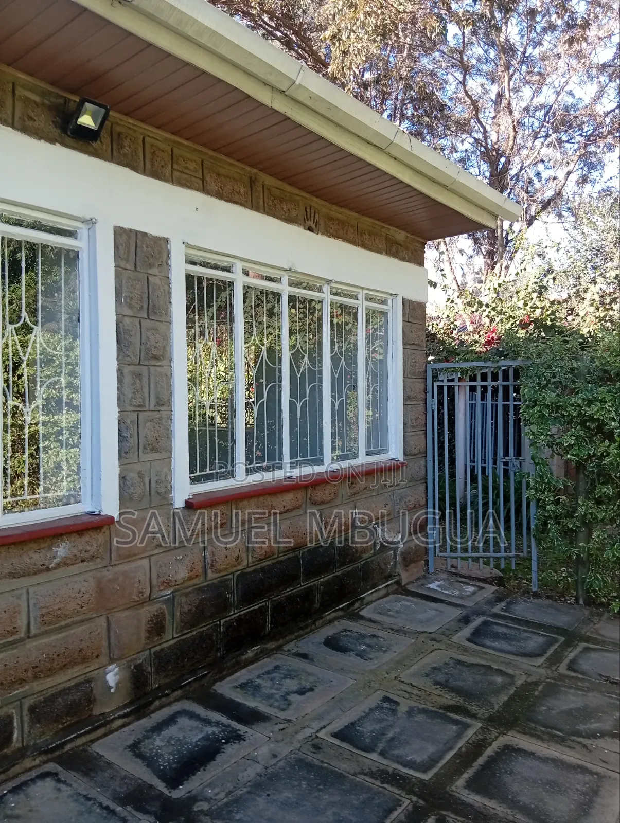 2bdrm Bungalow in Karen for rent