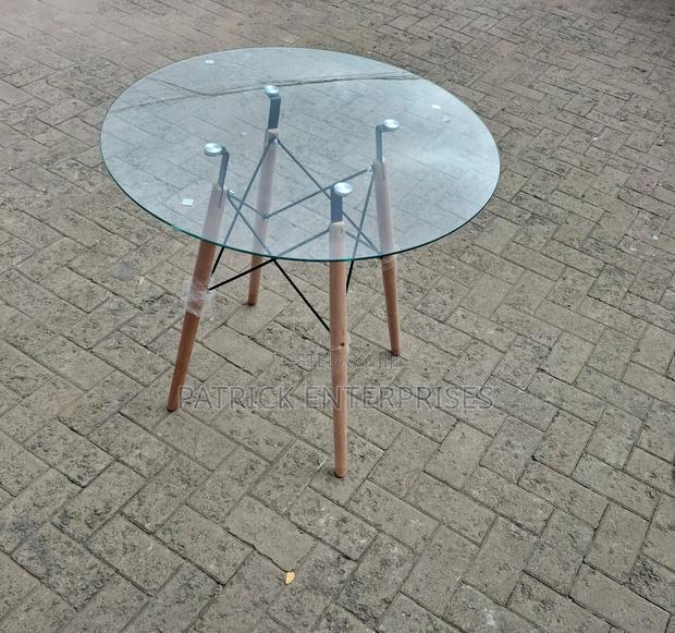 Modern Glass Eames Dining Table Round Tempered Glass