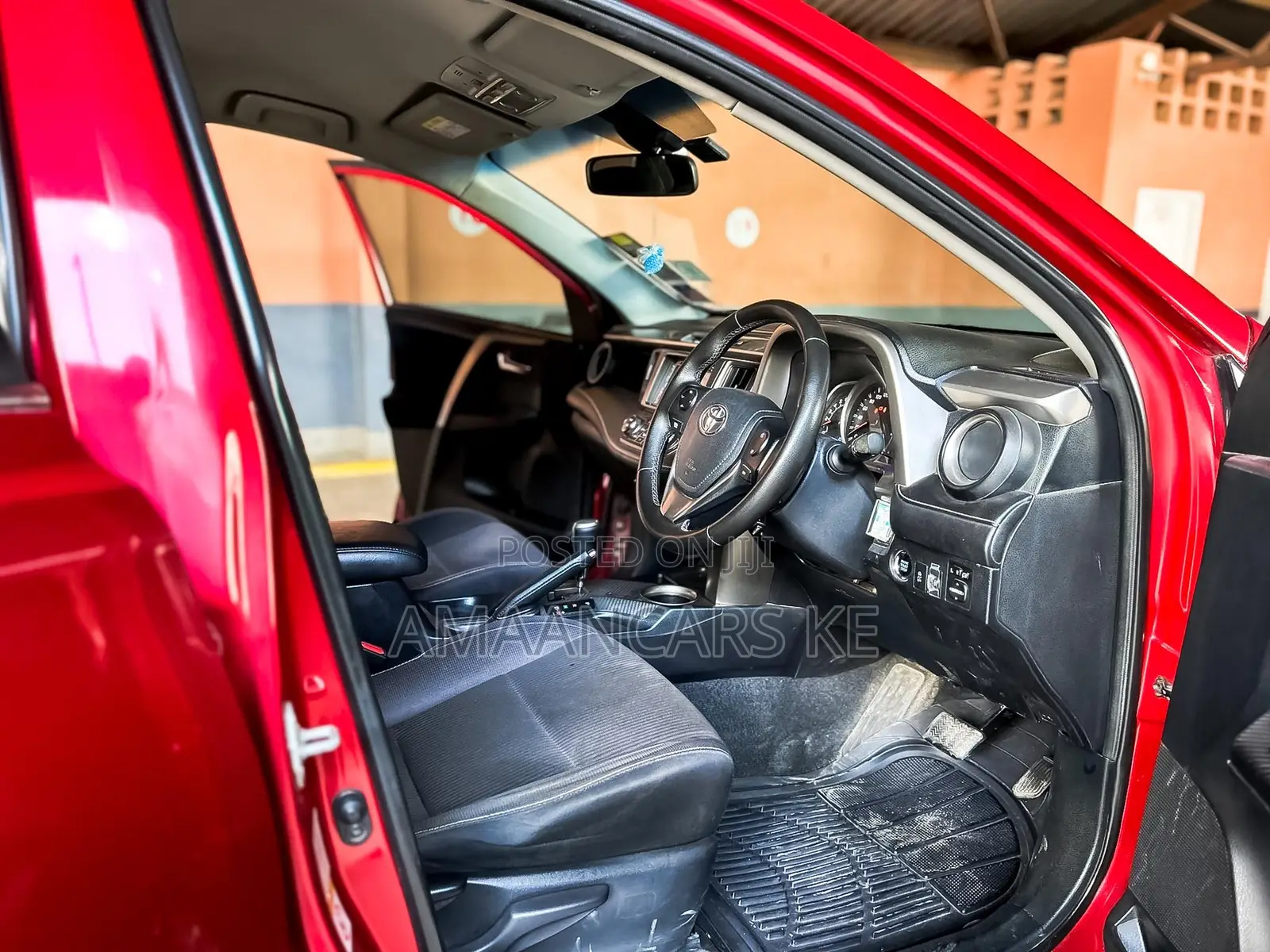 Toyota RAV4 2013 Red