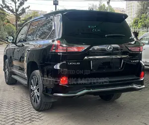 Lexus LX 570 AWD 2019 Black
