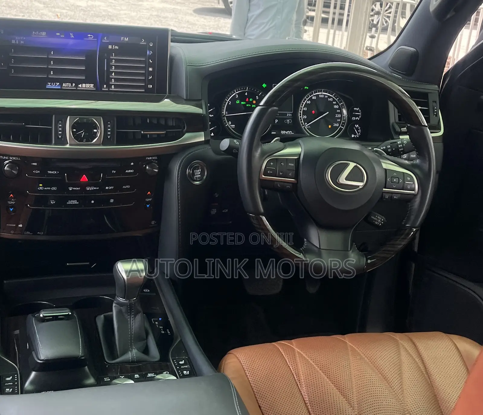 Lexus LX 570 AWD 2019 Black