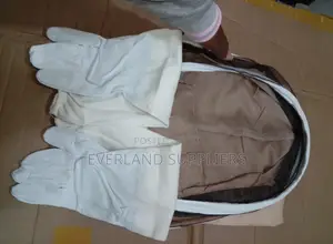 Professional Bee Suit For Men And Women With Gloves