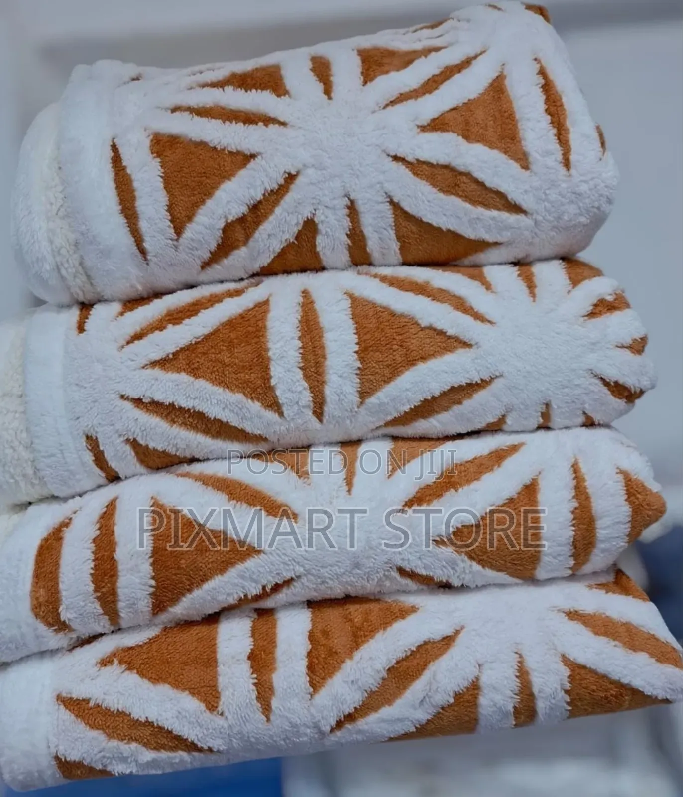 Warm and Soft Fleece Woolen Duvet Size 6x6