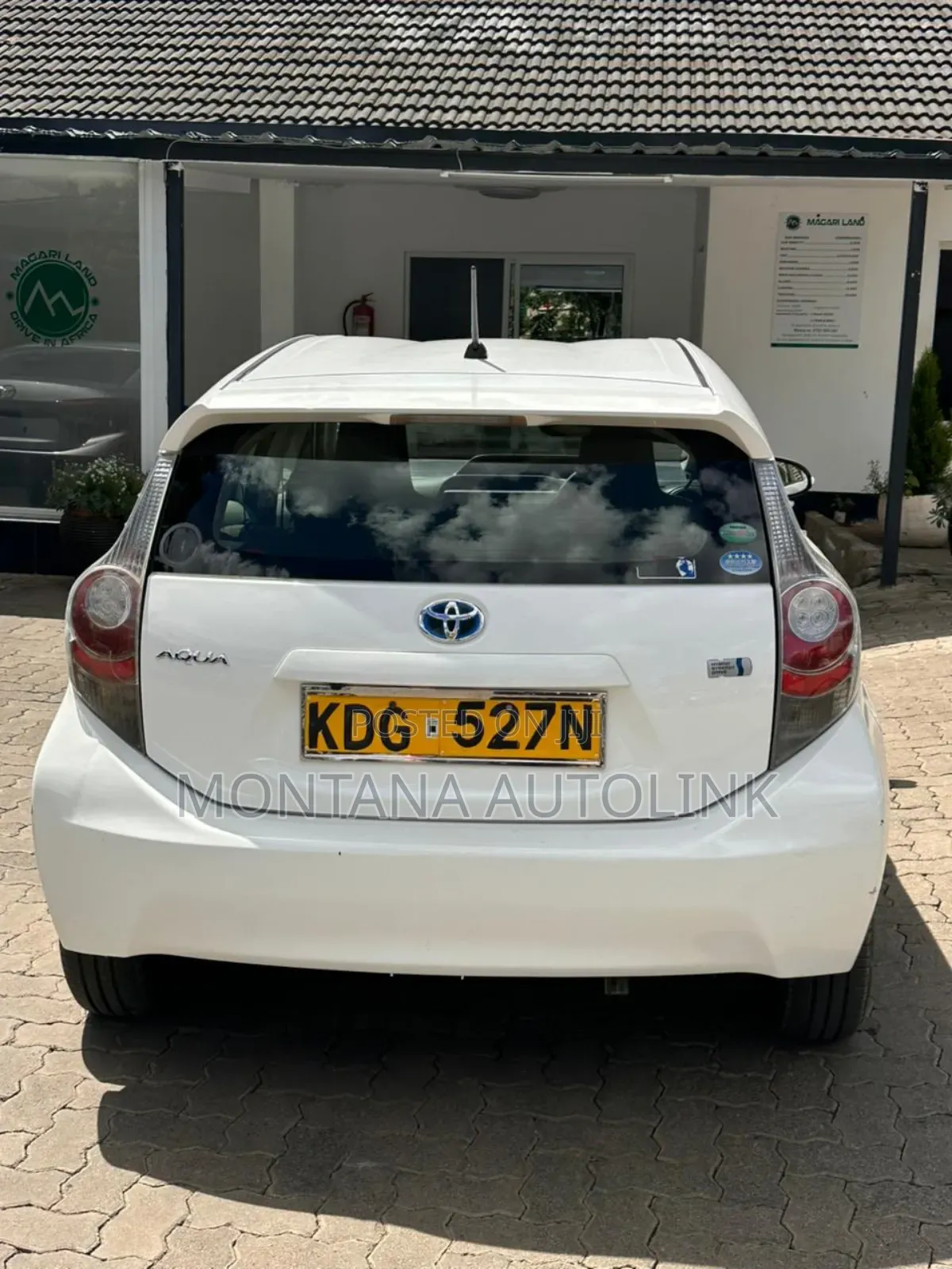 Toyota Aqua 2014 White