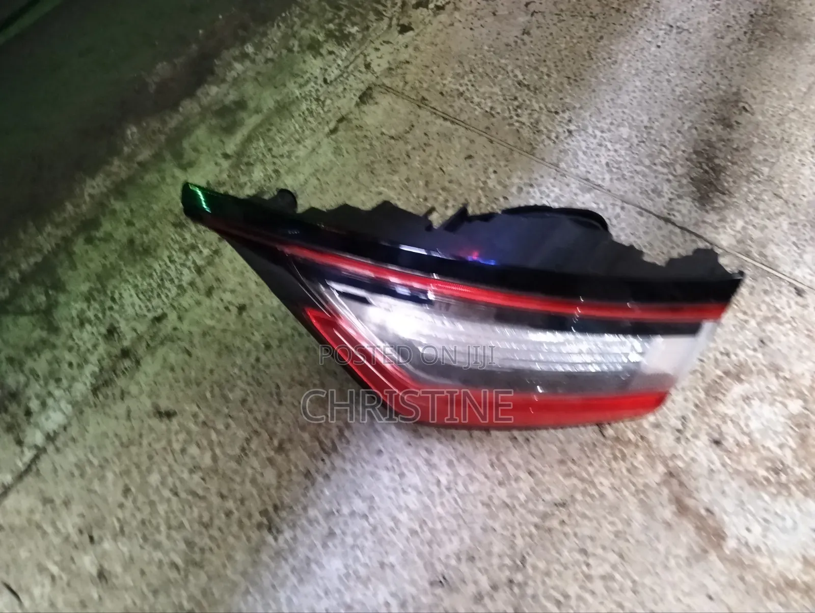 Toyota Harrier Boot Light