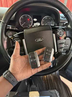 Land Rover Discovery 4 Key Duplication