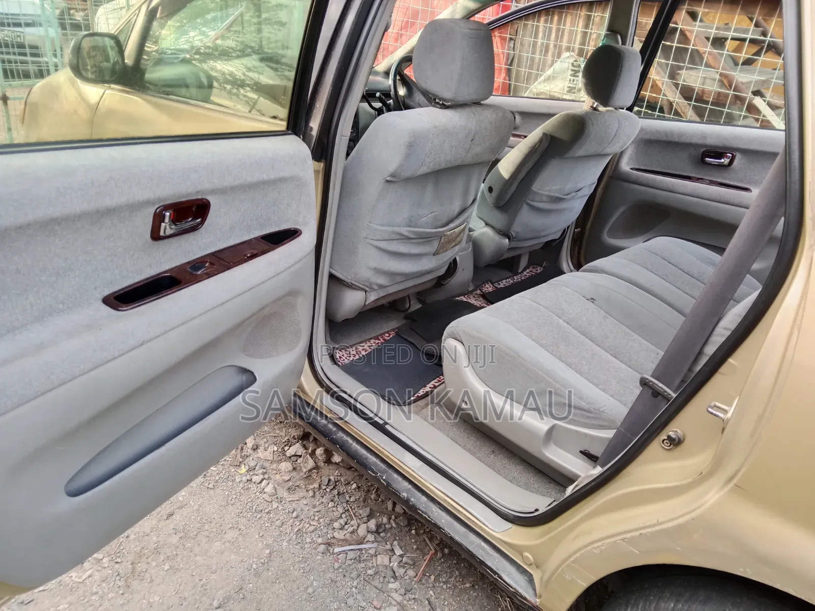 Toyota Nadia 2001 Beige