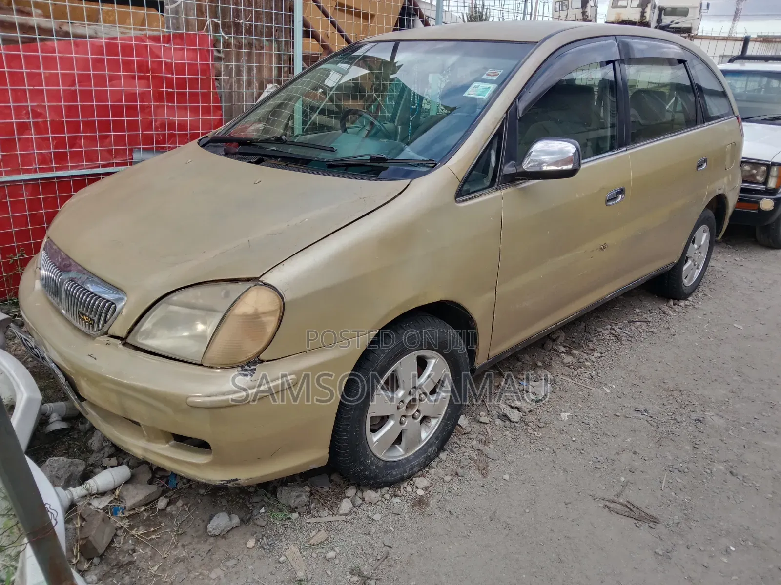 Toyota Nadia 2001 Beige