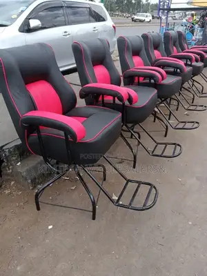 Executive Barber Chair With Foot Step