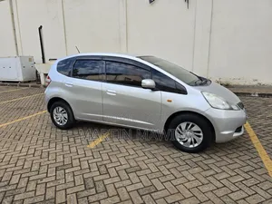 Honda Fit 2011 Silver