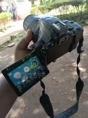 DSLR Camera