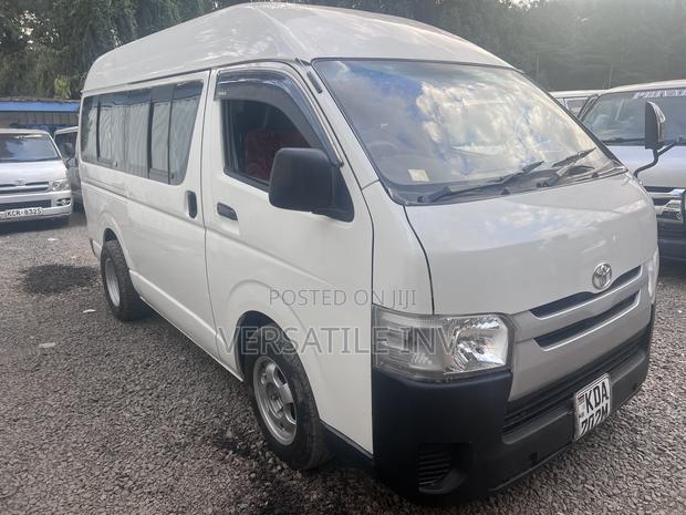Toyota HiAce 2014 White - thumbnail 4