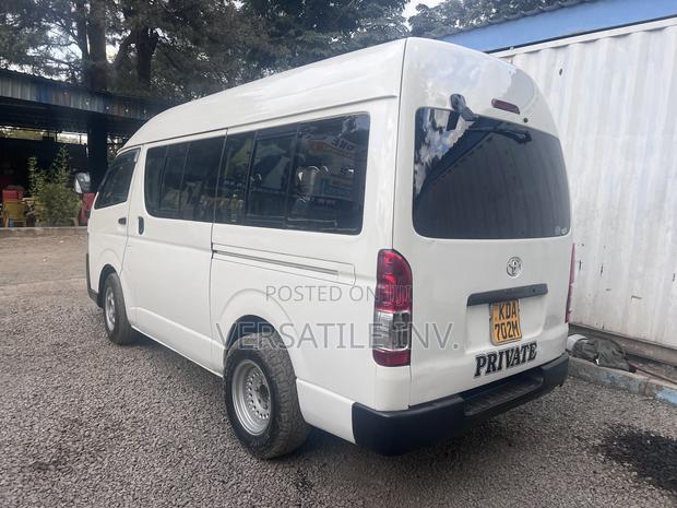 Toyota HiAce 2014 White - thumbnail 6