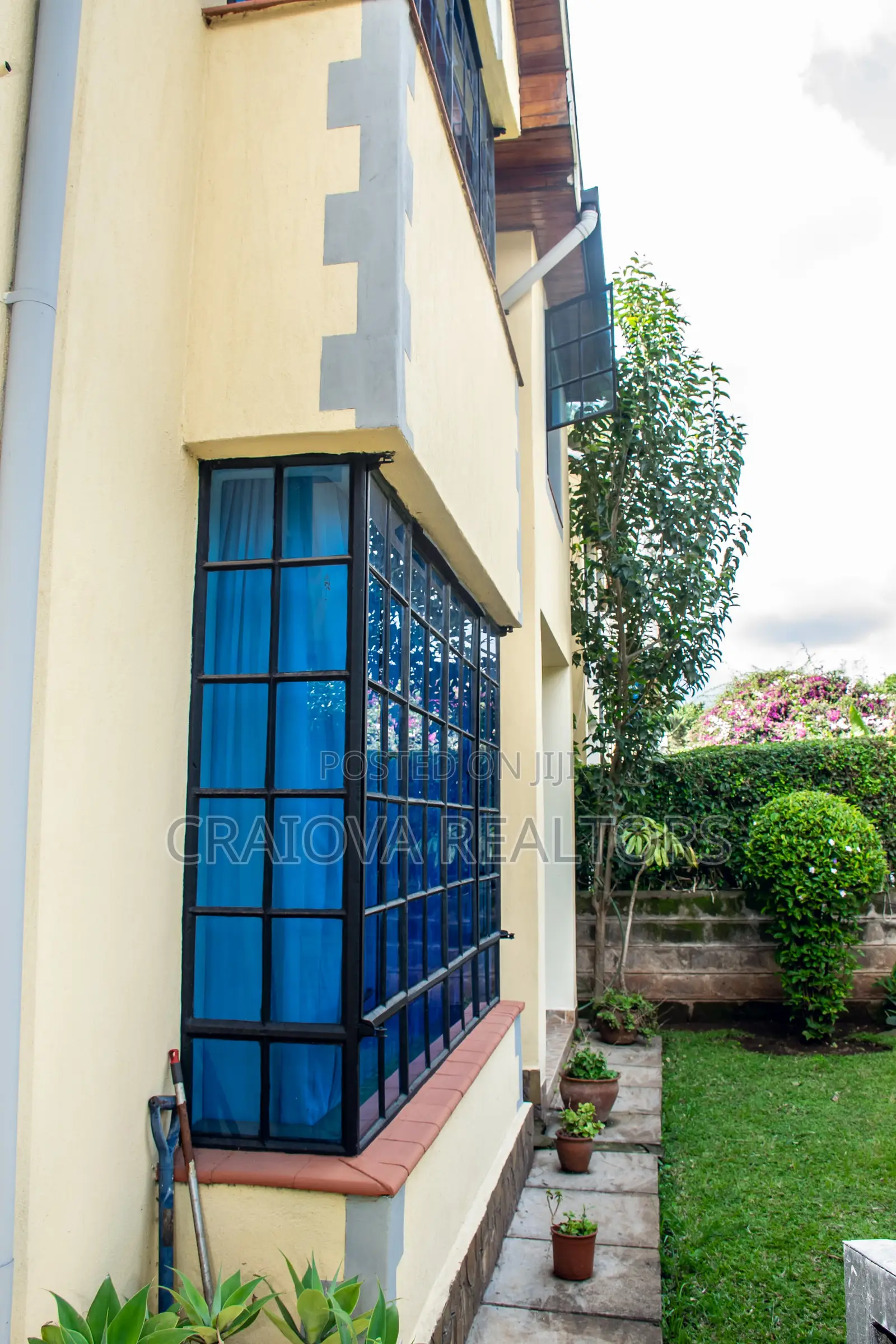 4bdrm Townhouse/Terrace in Maziwa for sale