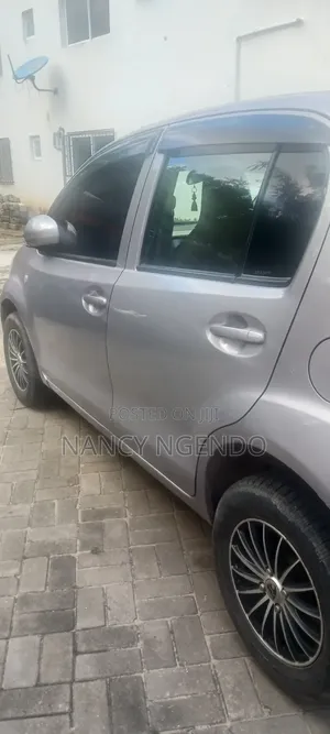 Toyota Passo 2013 Silver