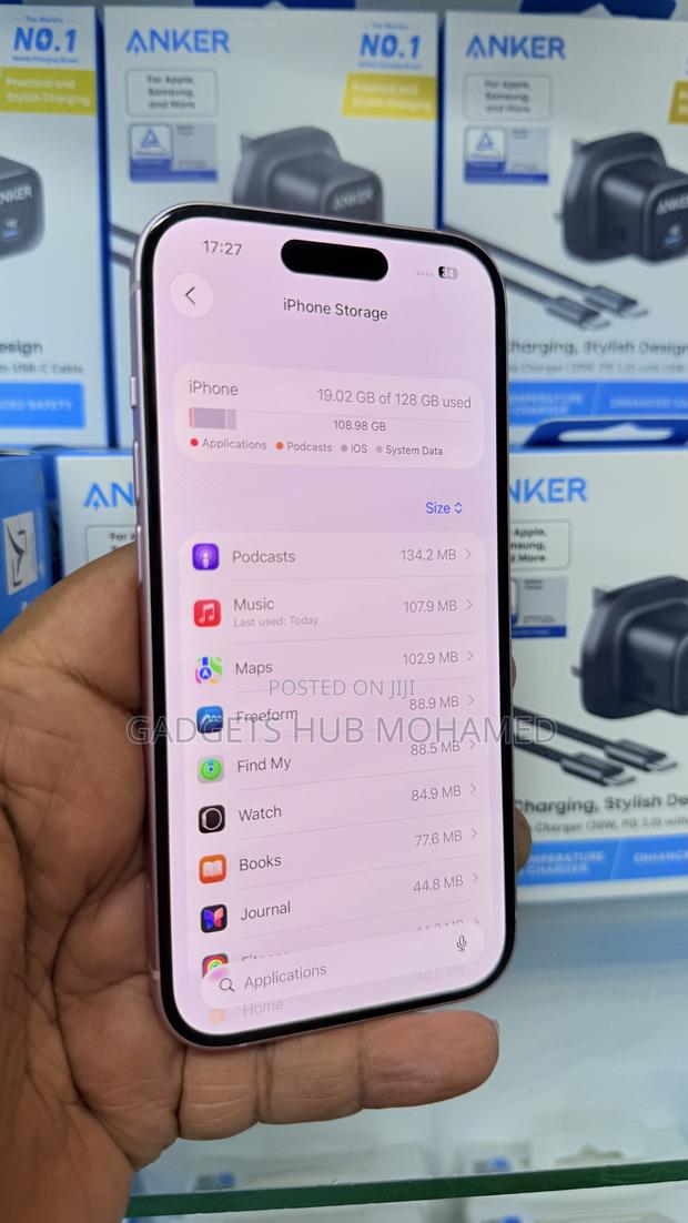 Apple iPhone 15 128 GB Pink - thumbnail 3