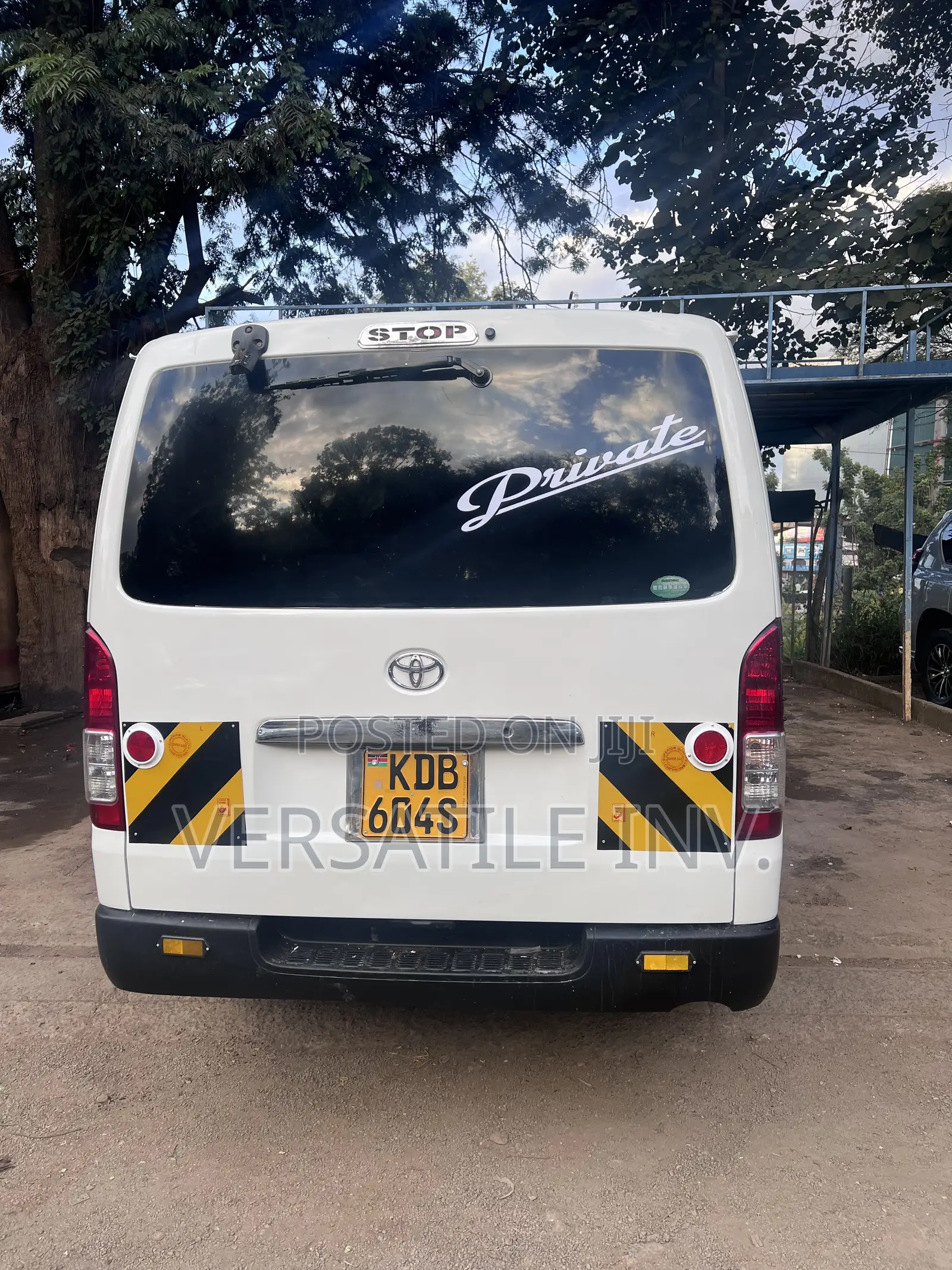 Toyota HiAce 2014 White
