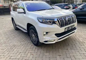 Toyota Land Cruiser Prado 2.7 2018 Pearl