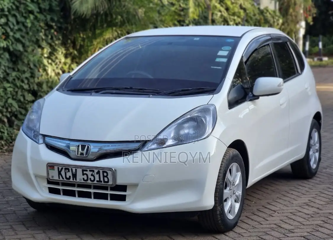 Honda Fit Automatic 2012 White