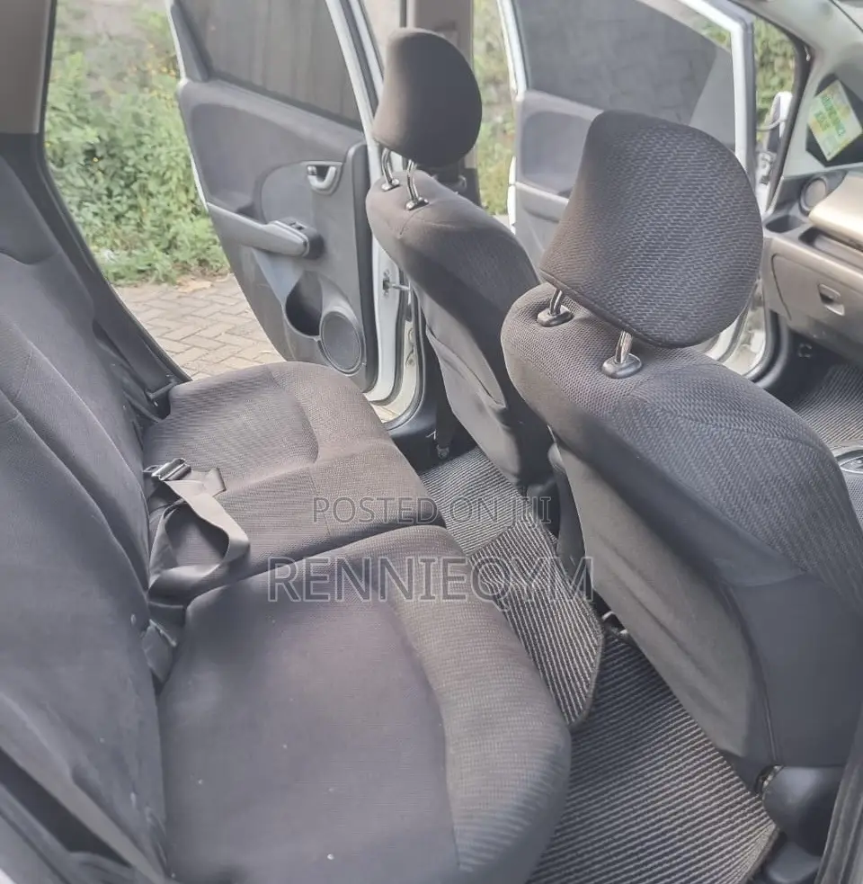 Honda Fit Automatic 2012 White