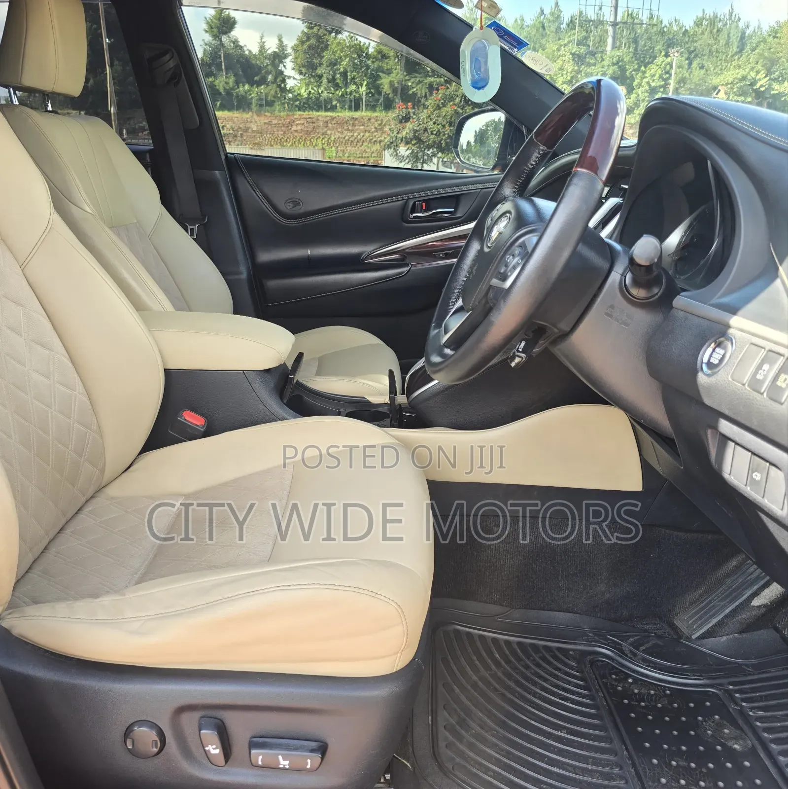 Toyota Harrier 2013 Black