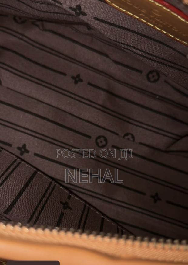 Lv Shoulder Bag/Sling - thumbnail 2