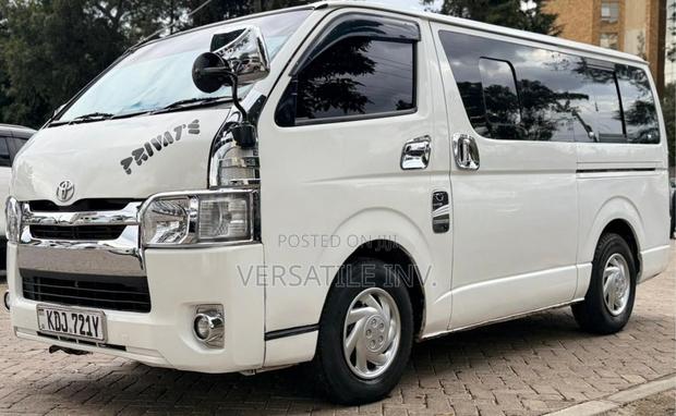 Toyota HiAce 2017 White - thumbnail 2