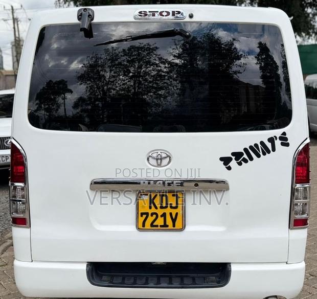 Toyota HiAce 2017 White - thumbnail 6